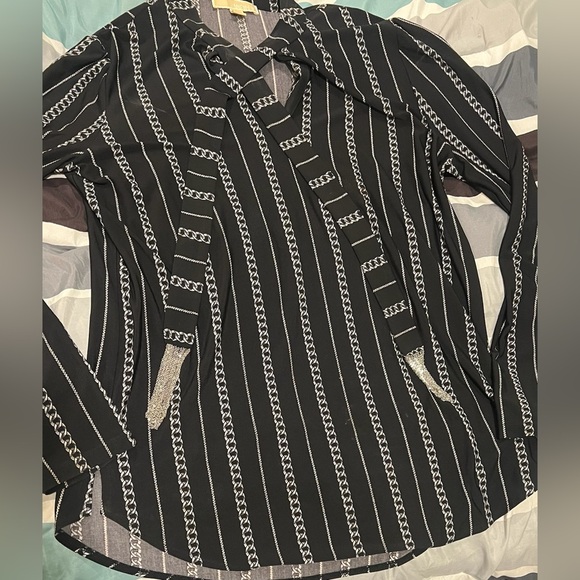Michael Kors Black and White Patterned Blouse - Picture 3 of 5